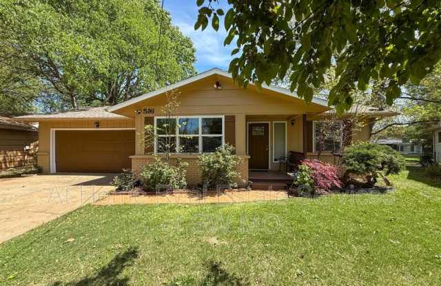 516 E. Stanford - 516 East Stanford Street, Springfield, MO 65807 516 E. Stanford - 516 East Stanford Street, Springfield, MO 65807