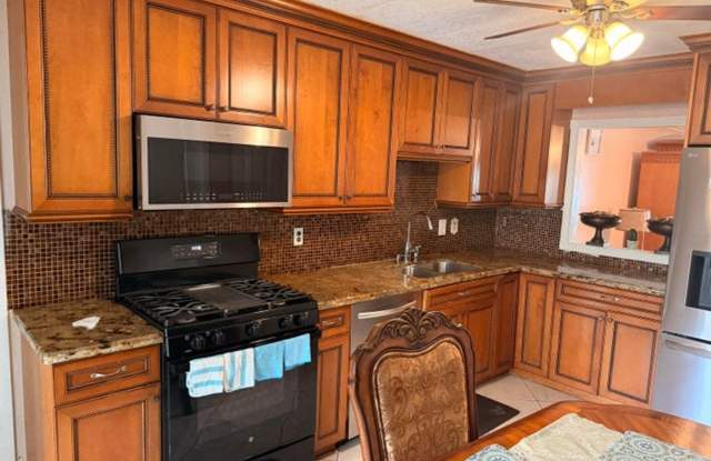 6082 Wauconda Way E, Lake Worth, FL 33463 photos photos