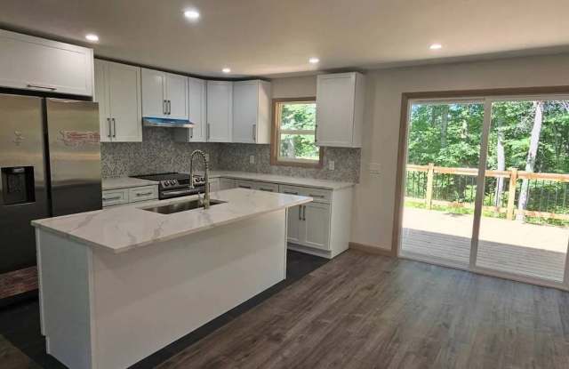 5671 Route 9H photos photos