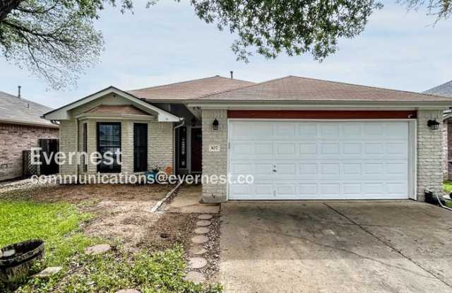 107 Blue Ridge Tr - 107 Blue Ridge Tr, Elgin, TX 78621