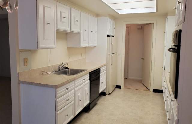 3278 Gleneagles Dr 63-1A GLENEAGLES DRIVE Gallery 2