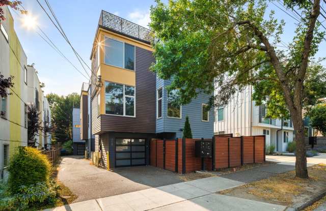 Modern Seattle Townhome with Garage, Fenced Yard & Primary Suite photos photos