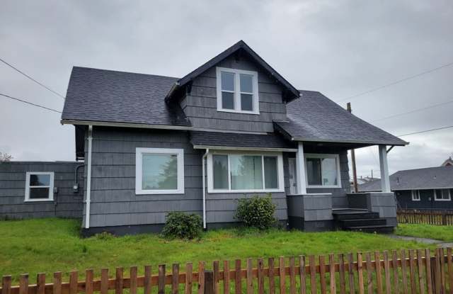 120 S 6th Street - 120 6th Street South, Montesano, WA 98563