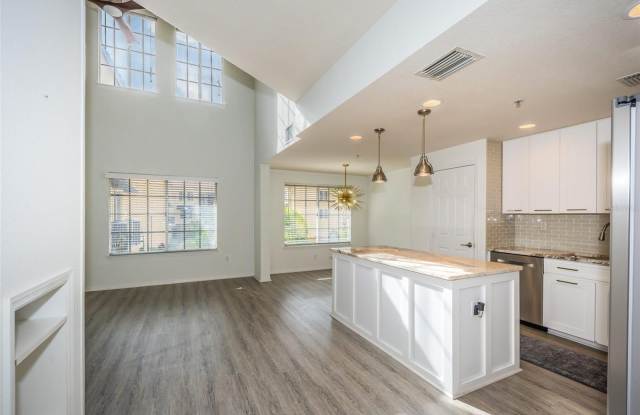 5215 BEACH BREEZE Court Gallery 4