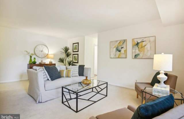 6441 Richmond Highway - 6441 Richmond Highway, Fairfax County, VA 22306