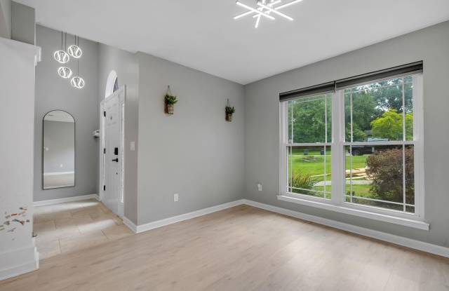 4916 Heathe Drive Gallery 4