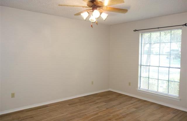 1329 Brazos Boulevard Gallery 3