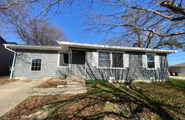 1512 E Barton Ave photos photos