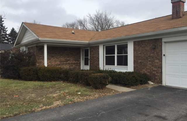 1827 North Franklin Road Gallery 3