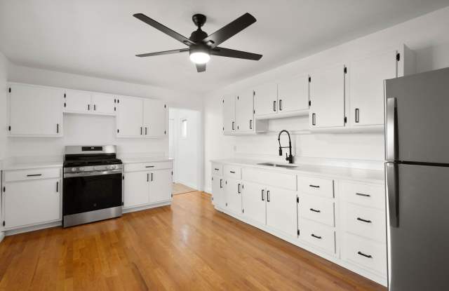 Newly Renovated 3 Bed, 2 Bath Home - City Views, In-Unit Laundry - Available Now! - 15 Holt Street, Pittsburgh, PA 15203 Newly Renovated 3 Bed, 2 Bath Home - City Views, In-Unit Laundry - Available Now! - 15 Holt Street, Pittsburgh, PA 15203