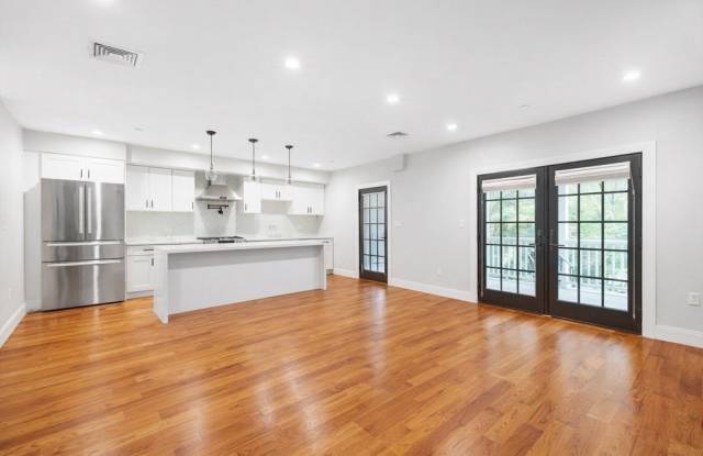 113-115 Falcon St unit: 113-3 photos photos