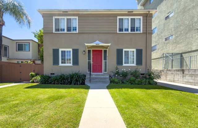 11926 Magnolia Blvd photos photos