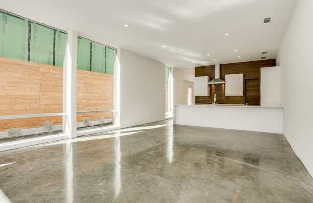 5802 Bryan Parkway Gallery 3