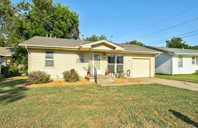 (3) Bed/(1) Bath Core Norman Avail July 1!! photos photos