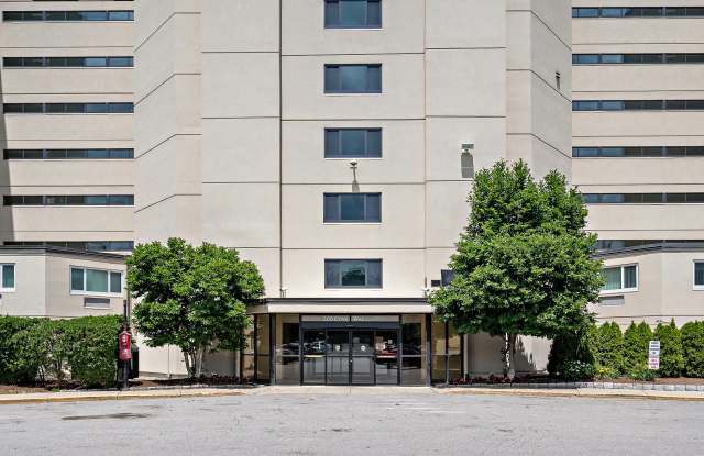 200 Cove Way Gallery 2