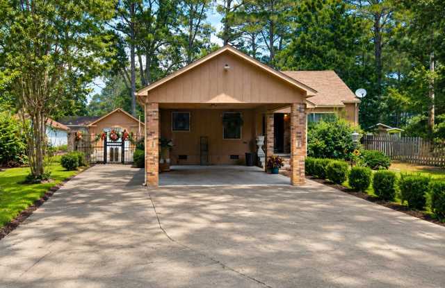 Spacious 3 Bedroom, 2 Bath Home in North Jackson photos photos