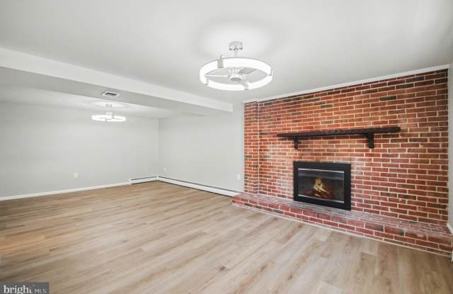 4522 GLENDALE Road Gallery 4
