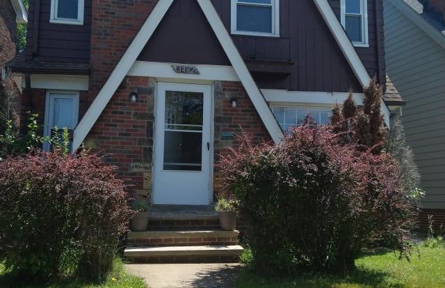 3482 Raymont Boulevard - 3482 Raymont Boulevard, University Heights, OH 44118