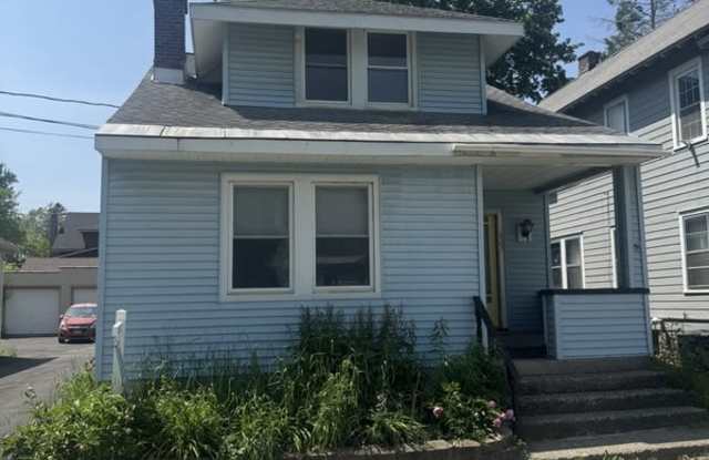 1823 8th Street - 2 photos photos