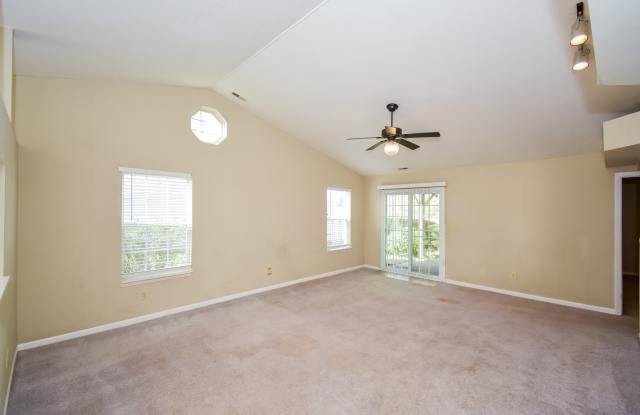2138 Autumn Creek Drive Gallery 3