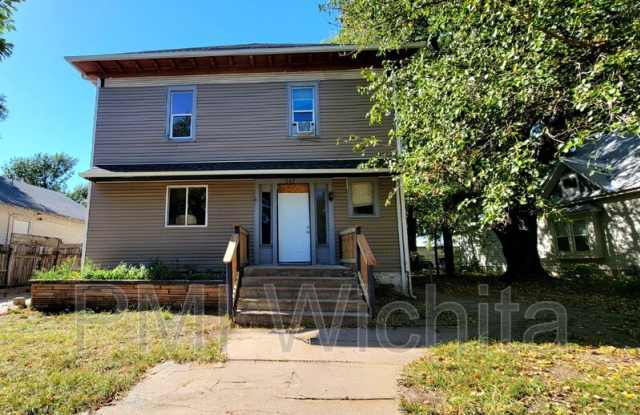 147 S Kansas Ave photos photos
