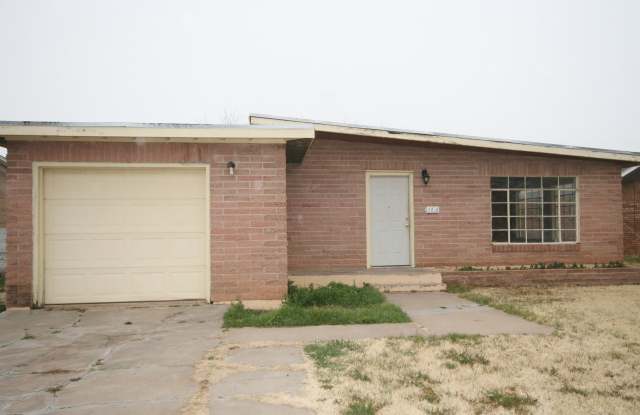 Love the Classic Look!  Big Windows for Light, Gas Heat for Comfort.  Pets Welcome too! photos photos
