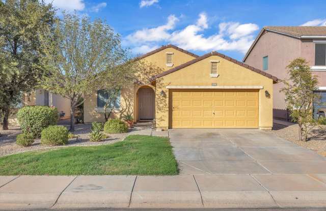 Located in a desirable San Tan Valley neighborhood with convenient access to all the new shopping photos photos