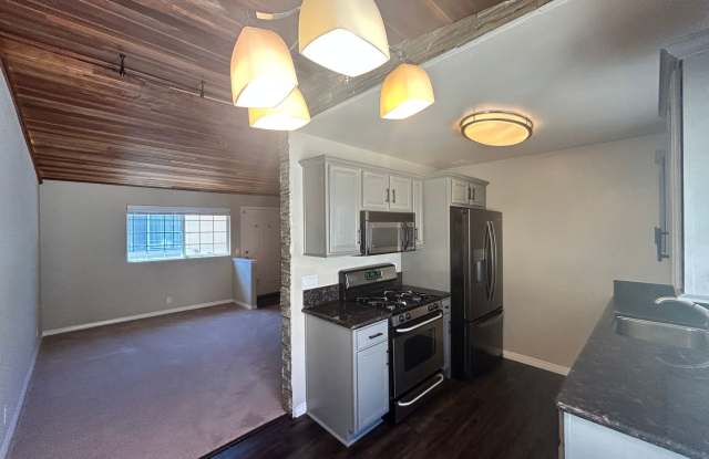 Beautiful 2BD/2BA W/ A/C and Reserved Parking in Normal Heights! photos photos