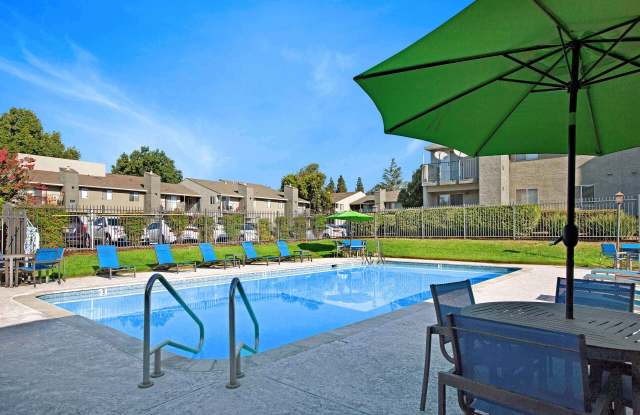 The Henley Apartment Homes Gallery 3