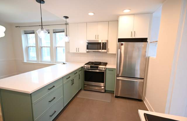 1113 West Lill Avenue - 2E2E photos photos 1113 West Lill Avenue - 2E2E photos photos