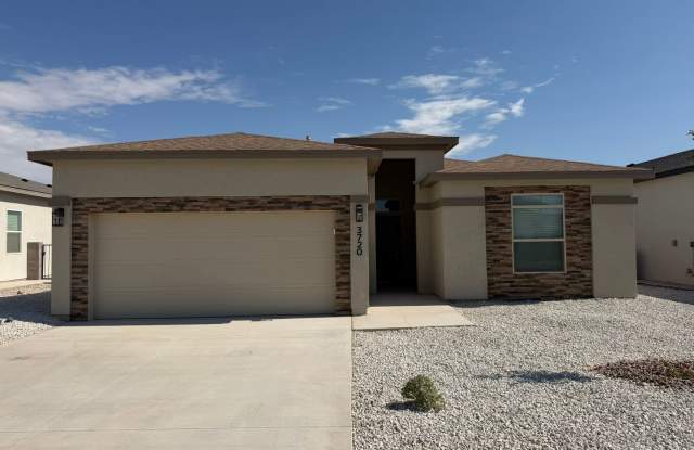 Fully Furnished All Bills Paid 3 Bedroom 2 Bath Home Gallery 1
