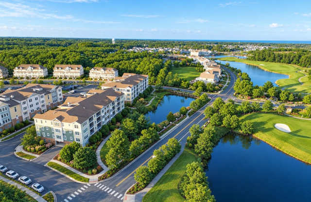 Furnished Condo available for Winter Rental in Bayside. photos photos