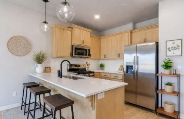 10601 Northwest 23rd Street - 26 photos photos