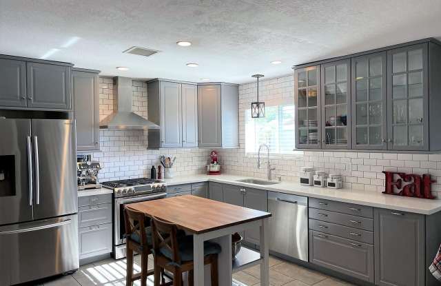 3909 E SHAW BUTTE Drive Gallery 2