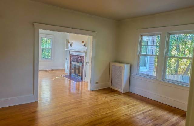 49 Whitman Road Gallery 4