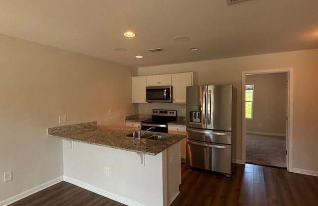 3 Bedroom Townhome in Pendleton, SC Gallery 3