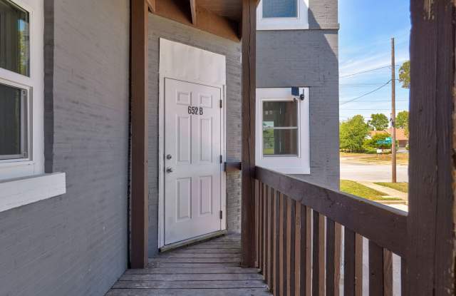 UTILITIES INCLUDED! Spacious 2-Bedroom, 1-Bathroom Home AVAILABLE NOW!! Gallery 4
