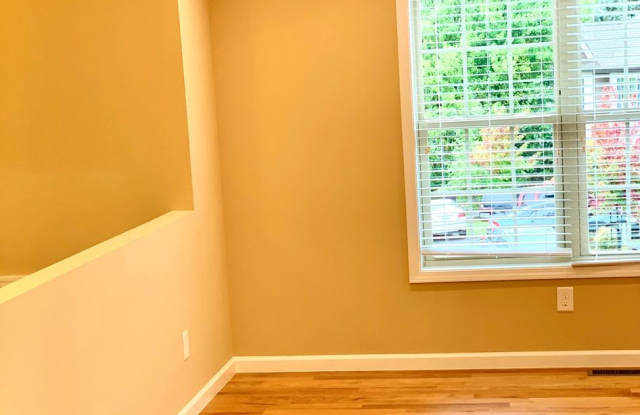 1720 Skyline Drive #105 Gallery 4