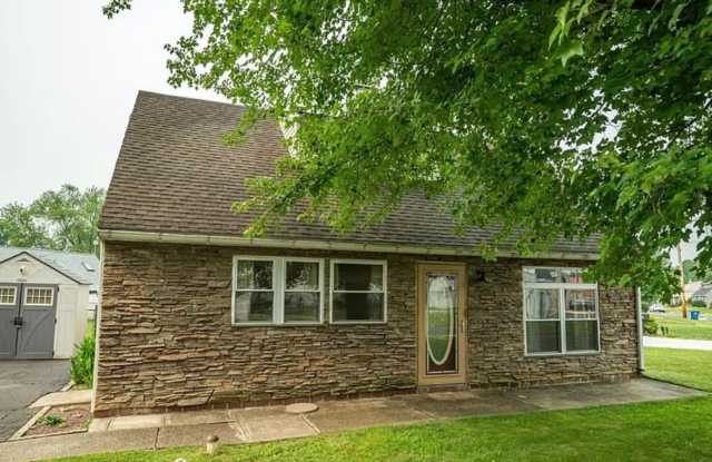 Charming 3BR House in Morrisville Gallery 1