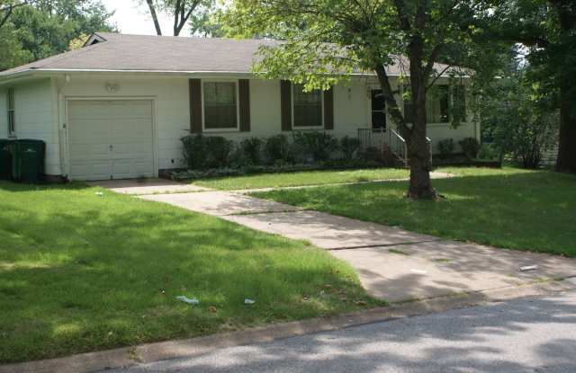 3 bedroom 1 bath home in Bellefontaine Neighbors Gallery 1