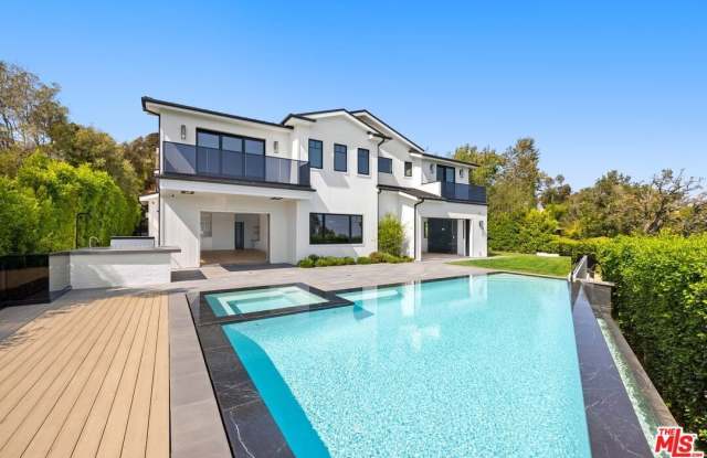 1744 Correa Way photos photos