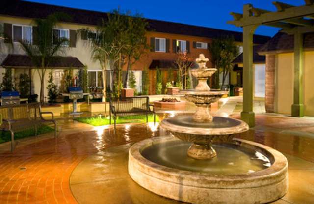Tustin Parc photos photos