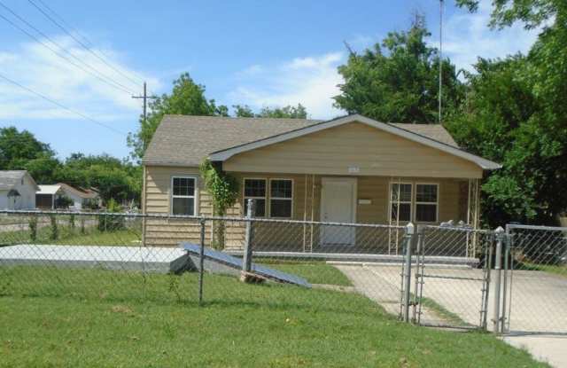 315 SW J Ave photos photos