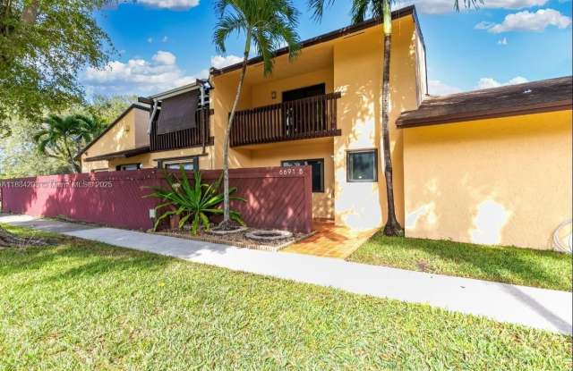 6691 SW 137th Ct photos photos