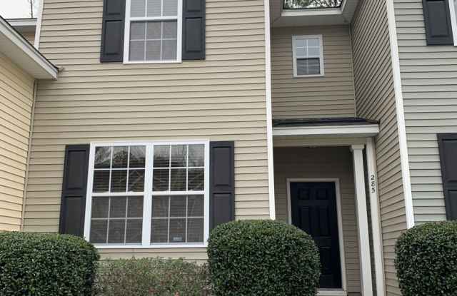 3Br 3Ba Liberty Hall Townhome photos photos