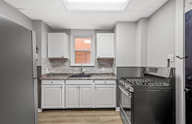 3 Bedroom home in Carrick available August 1st! photos photos