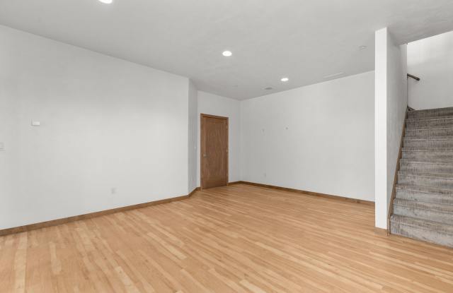 1141 E Banta Ct Gallery 4
