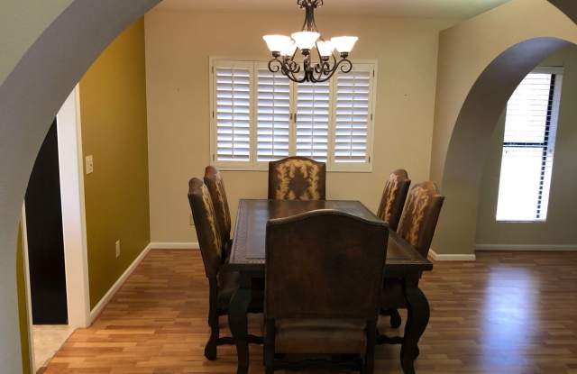 10926 E Chestnut Gallery 3