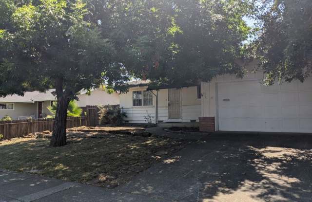 1325 Canterbury Drive - 1325 Canterbury Drive, Fairfield, CA 94533