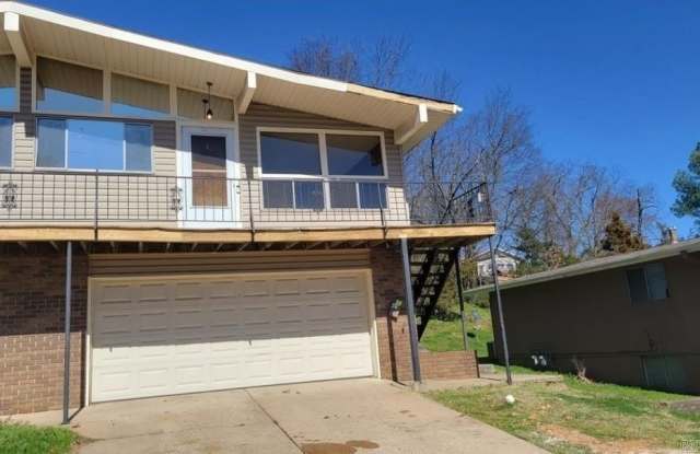 300 Sierra Madre Drive - 300 Sierra Madre Drive, North Little Rock, AR 72118 300 Sierra Madre Drive - 300 Sierra Madre Drive, North Little Rock, AR 72118